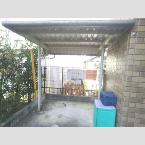 ガーデンヒル 駐輪場