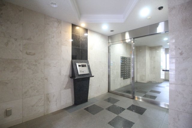 レジオス池袋イースト エントランス