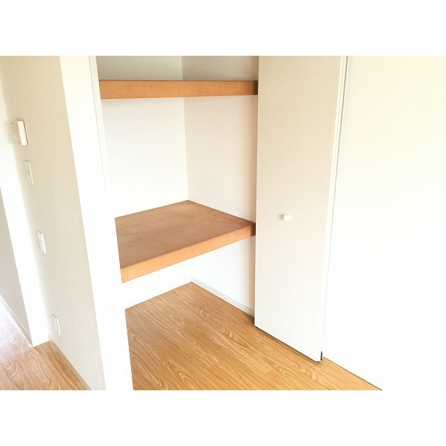 ディアス高野台0202号室 内観