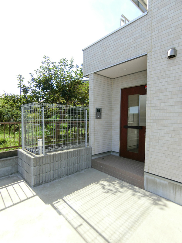 リブリ・FEEL-M湘南Ⅲ1階 エントランス