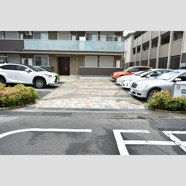 本郷の杜 ラウン 駐車場