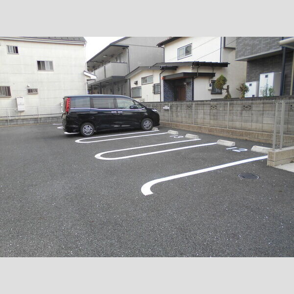 フローレンス　Ⅱ 駐車場