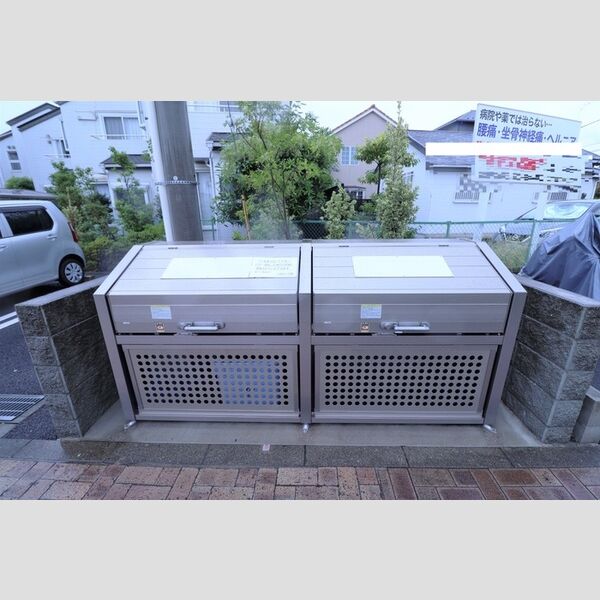 グローリー湘南Ⅱ106号室 ダストボックス