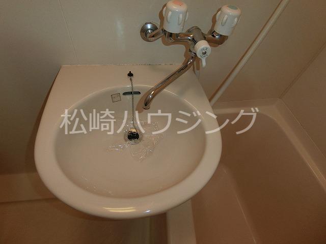 ブロードアロー1階 洗面