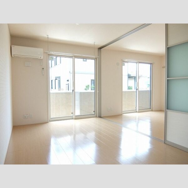 クレセリアⅠ リビング