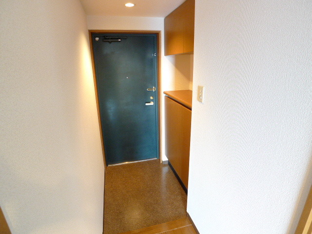 フォンターナ鬼越0403号室 玄関