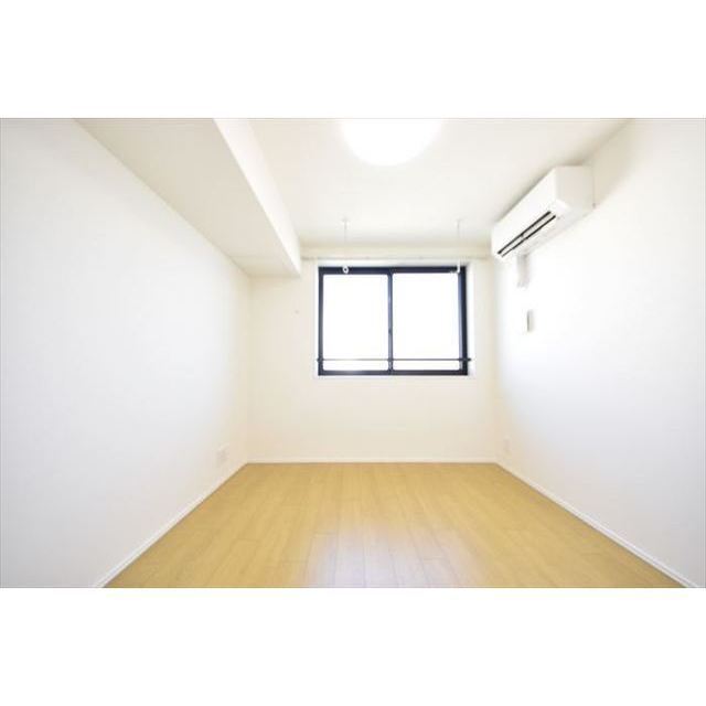 プランドール市川0202号室 内観