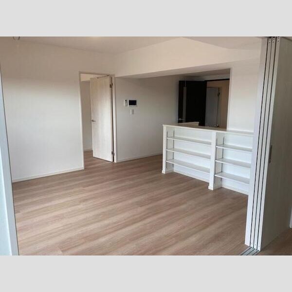 Alivis一之江1001号室 玄関