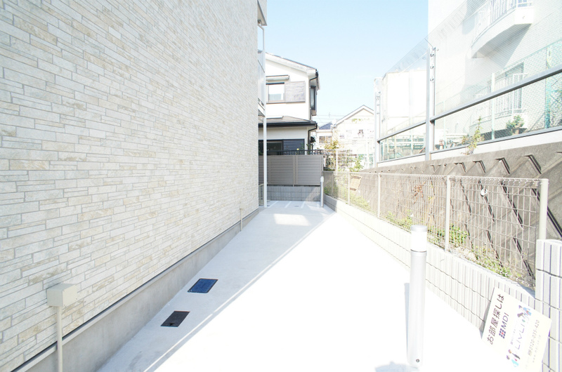 リブリ・シュエット エントランス