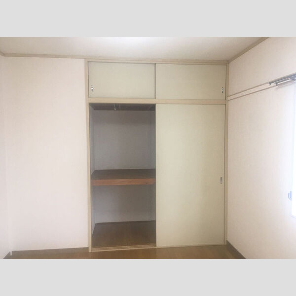 ドミール穴川101号室 収納