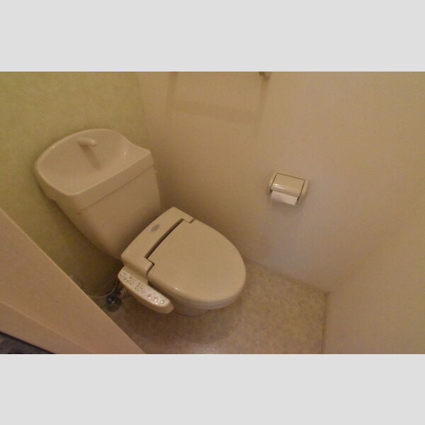 メルヴェール Ⅱ105号室 温水洗浄暖房便座