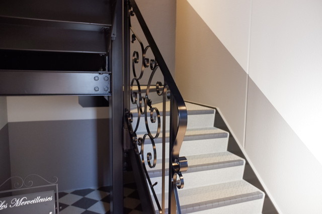 Ｌｅｓ　Ｍｅｒｖｅｉｌｌｅｕｓｅｓ0202号室 エントランス