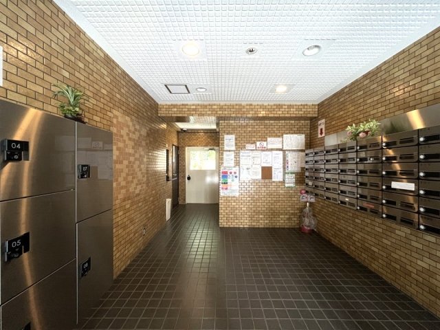 ライオンズマンション新中野第２ エントランス