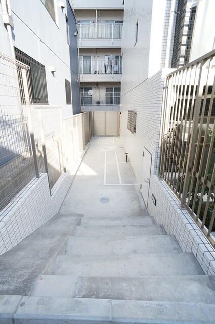 グランヴァン横濱反町 エントランス