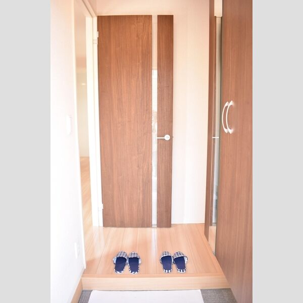 オルキス　I101号室 玄関