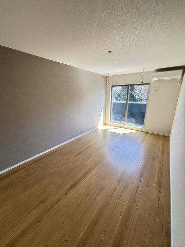 ウィンメゾン薬園台0203号室 ゆったりした洋室です