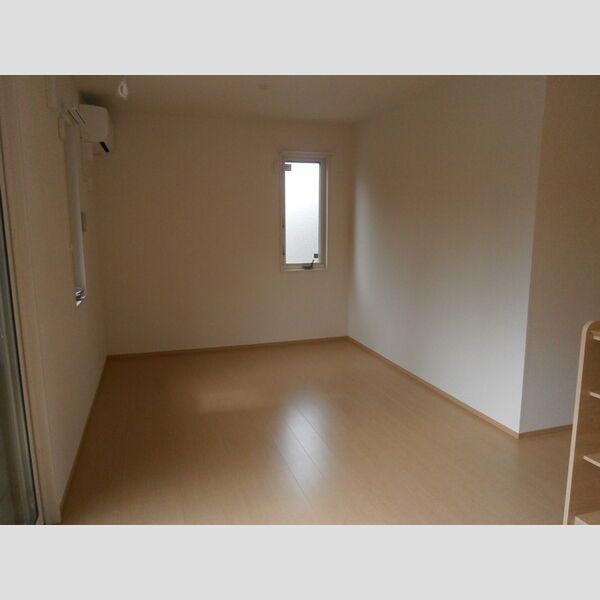 ラッキーベル　C102号室 リビング