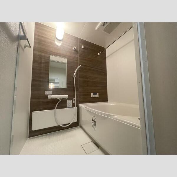 リーブルファイン足立南花畑201号室 お風呂