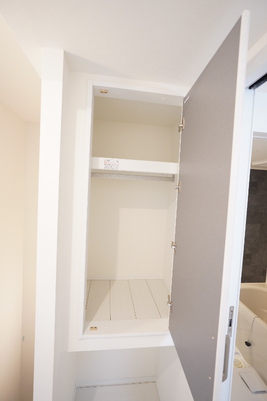 プレジール三軒茶屋1階 収納