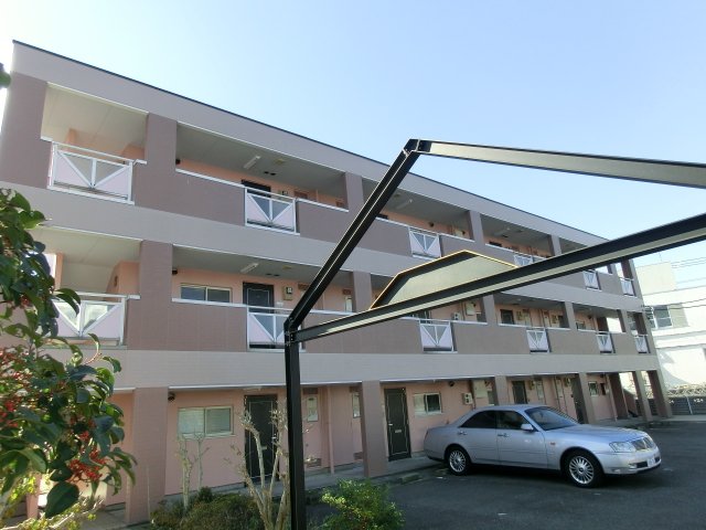 アビタシオン 外観写真（昼）