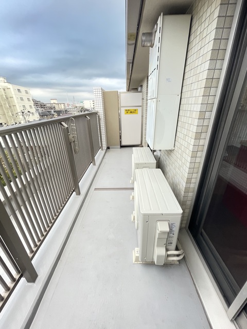ラフィネパルク新浜0502号室 バルコニー