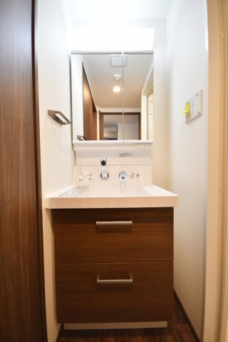 ハーモニーレジデンス神楽坂ヒルズファースト201号室 同建物別部屋の参考画像