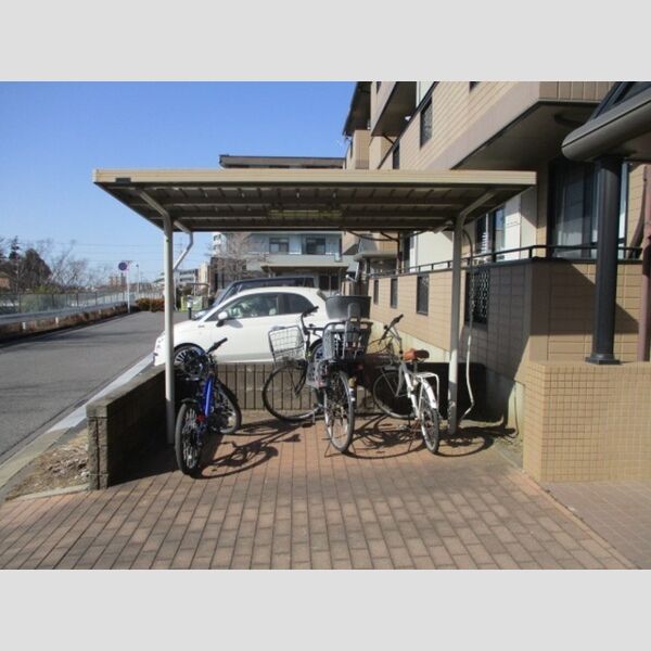 ファーストターフ鎌取　C302号室 駐輪場