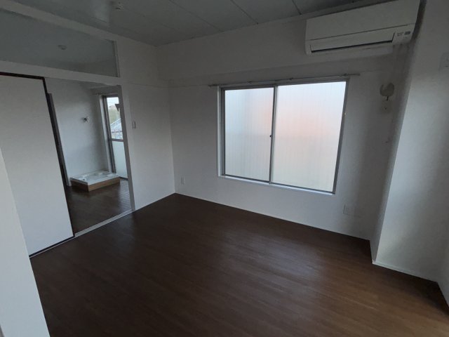 田頭マンション 居室2