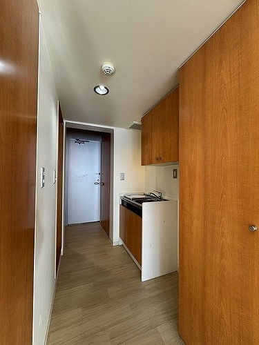 ハウス・エプタ2階 廊下