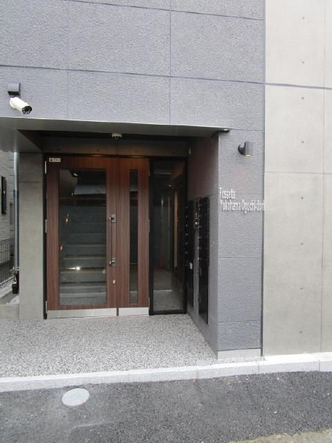 フォセット横浜大口通 エントランス