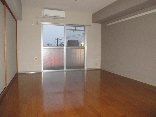 テレパレス船橋三咲Ｂ棟 LD約11.0畳別角度　※前回募集時2020年6月撮影