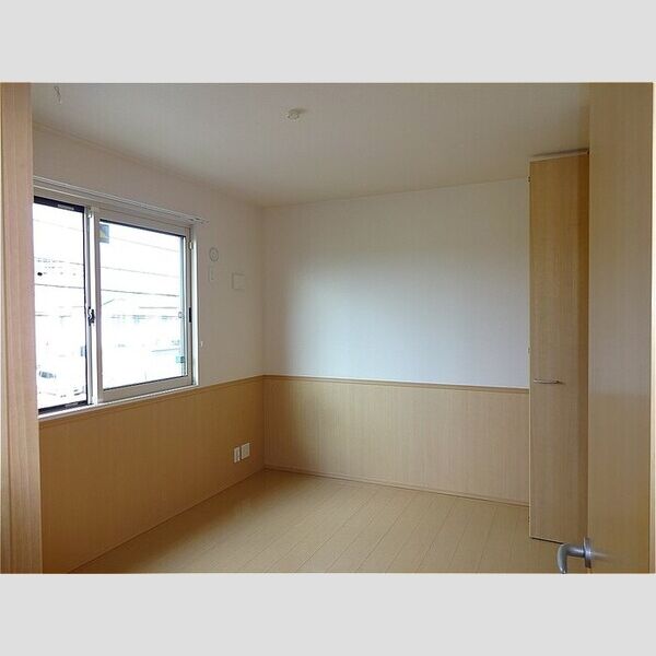 グランビスタ102号室 洋室