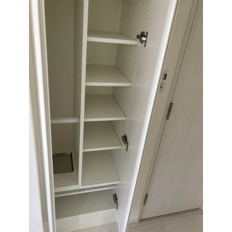 ルネサンスコート祐天寺4階 収納