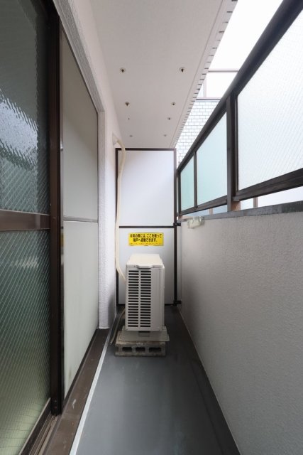 ビアメゾン三井パート２１3階 バルコニー