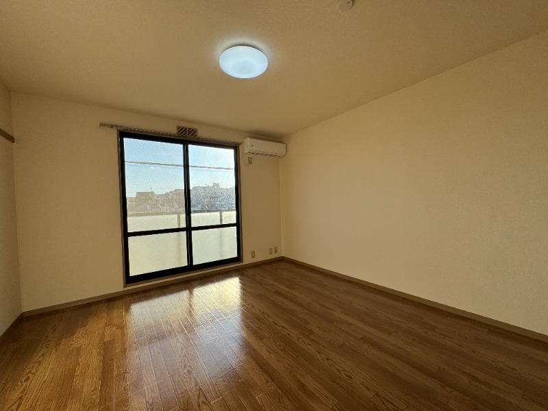 パナハイツ三山A棟2階 リビング