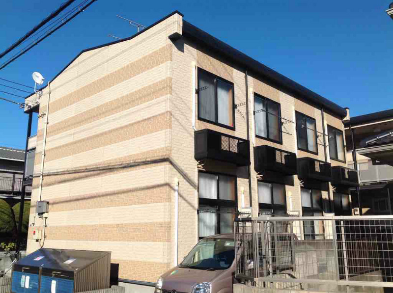 レオパレスレストローズの外観画像