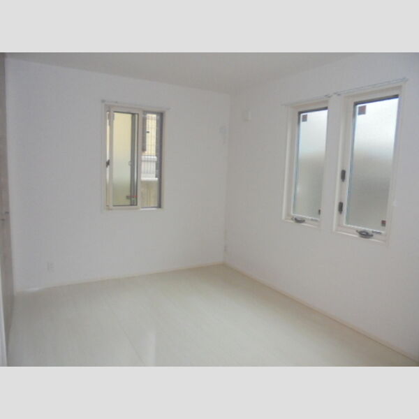 白楽クアトロハウス　B棟201号室 洋室