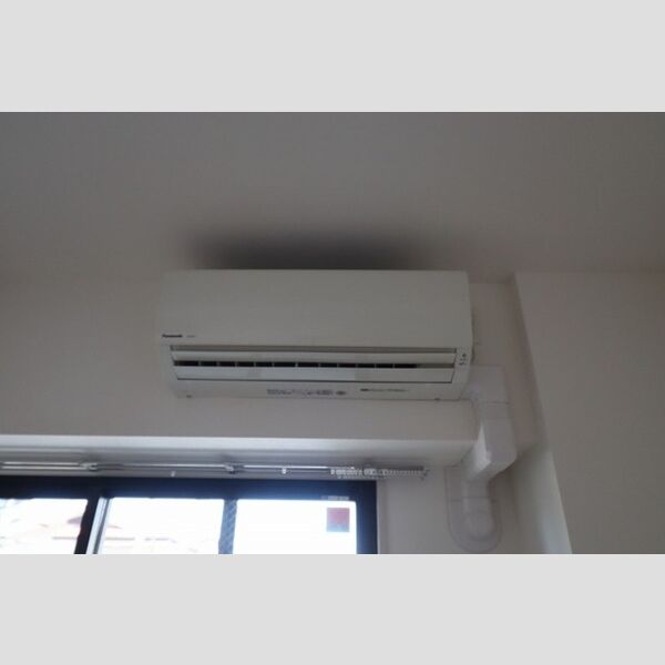 ロイヤルグレース道201号室 エアコン