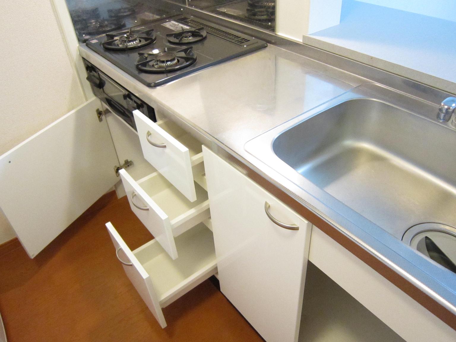 レオパレスフルーハイツ105号室 キッチン