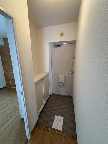 ベルカーサ橋本 玄関