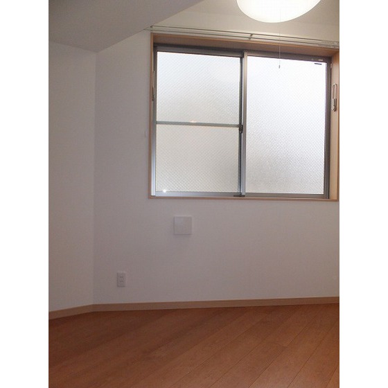 クレスト立川 内観