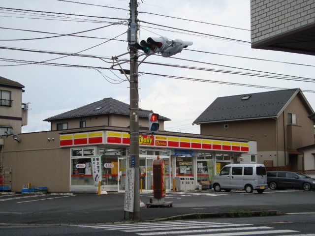 ソル　ヴィヴァーチェ デイリーヤマザキまで560ｍ