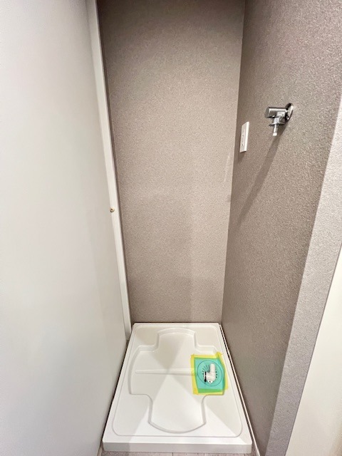 レジディア日本橋浜町3階 洗濯機置場