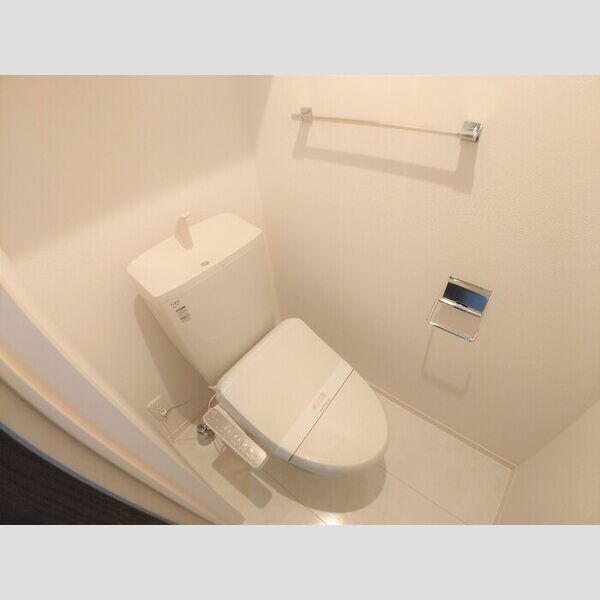 ルナマリア国立　A106号室 温水洗浄暖房便座