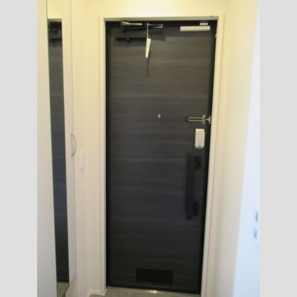 バースバレー103号室 玄関