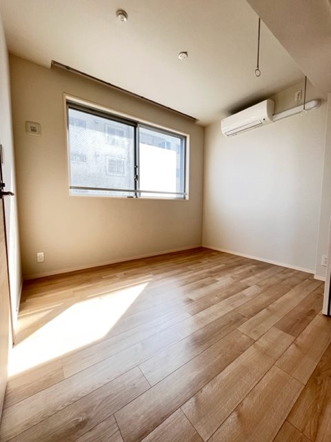 クレヴィアリグゼ日暮里5階 寝室