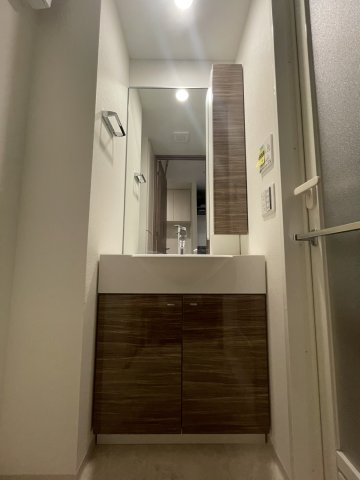 ガーラ・ステーション川崎平間3階 洗面