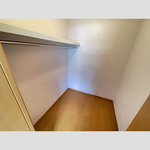 サンモール六実103号室 ウォークインクローゼット