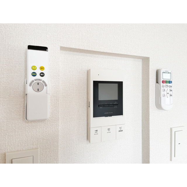 アーバハイツ六町環七北通り0603号室 モニターホン・各種リモコン