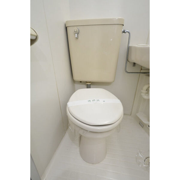 リライアンス六浦0201号室 同建物別部屋の参考画像